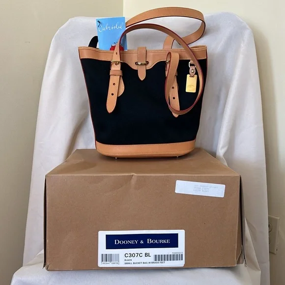 Dooney & Bourke Cabriolet Canvas and Leather Bucket Bag Vintage NWT - Picture 3 of 15